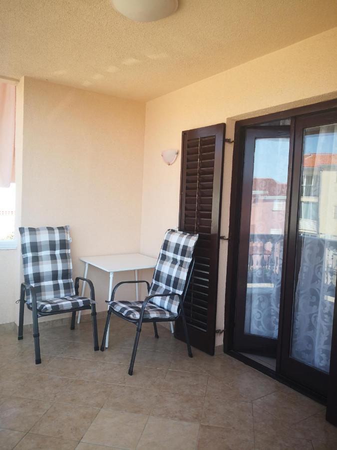 Apartment Plavia Biograd Biograd Na Moru Luaran gambar
