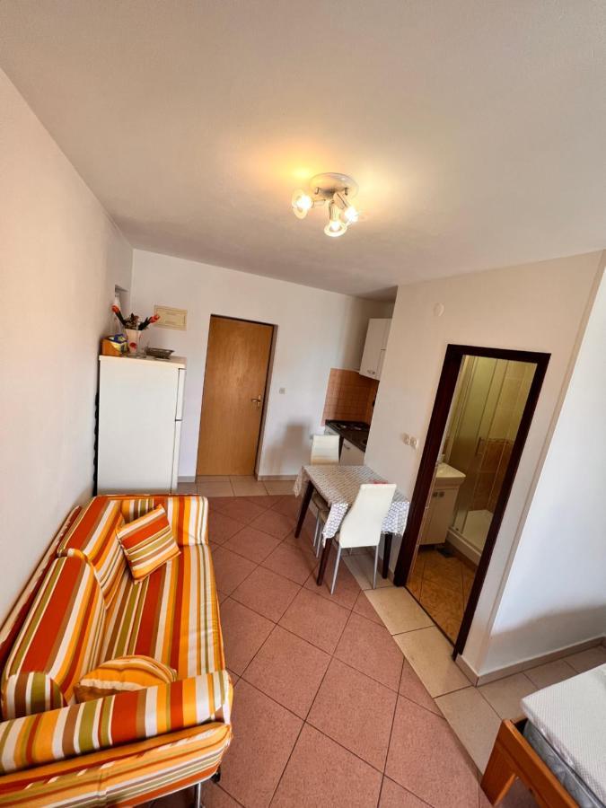 Apartment Plavia Biograd Biograd Na Moru Luaran gambar