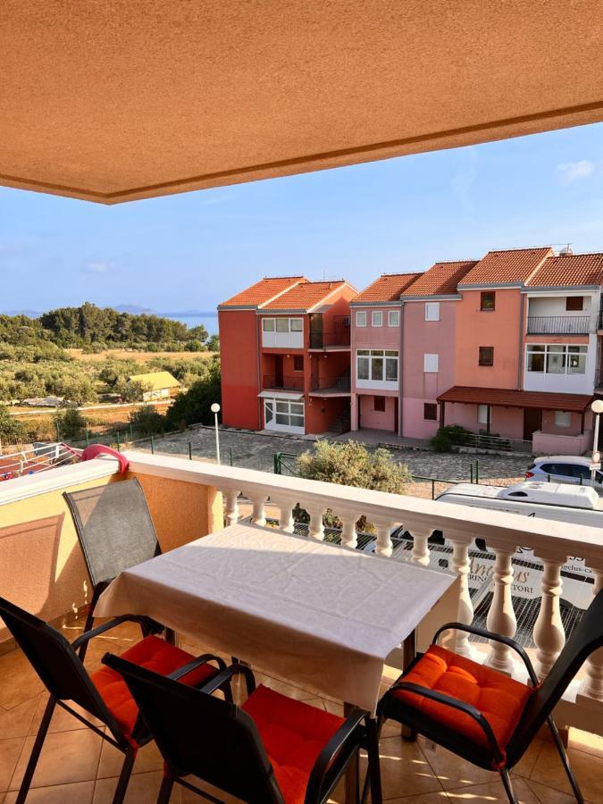 Apartment Plavia Biograd Biograd Na Moru Luaran gambar