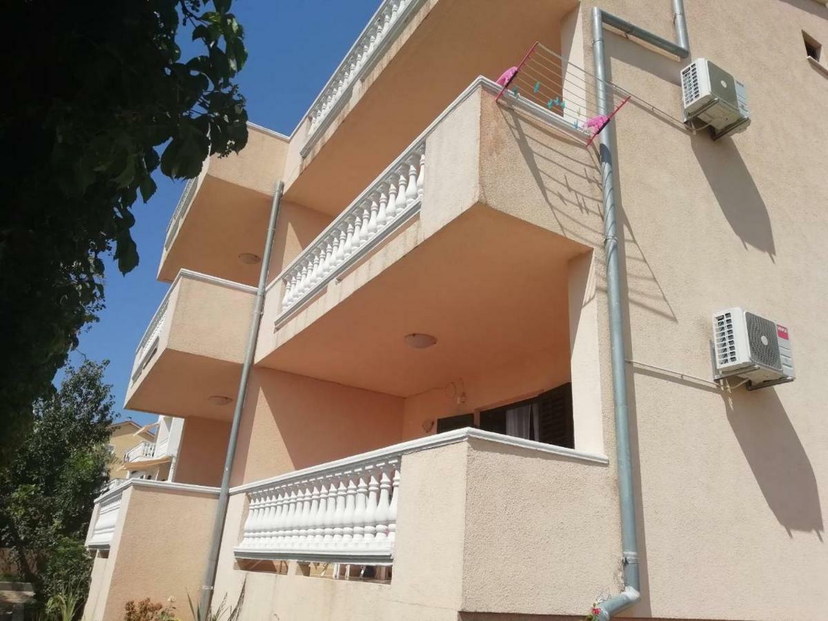 Apartment Plavia Biograd Biograd Na Moru Luaran gambar