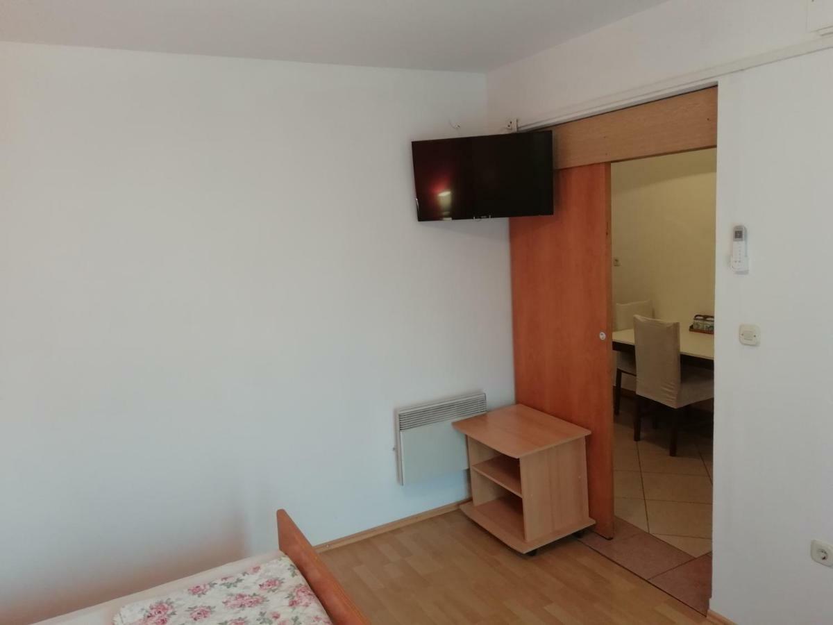 Apartment Plavia Biograd Biograd Na Moru Luaran gambar