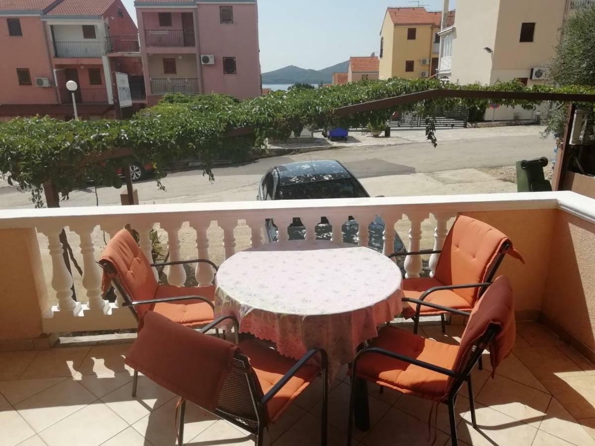Apartment Plavia Biograd Biograd Na Moru Luaran gambar