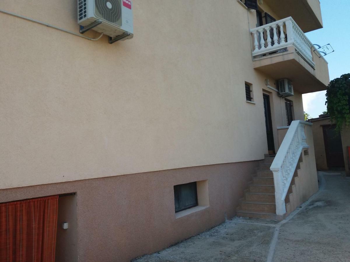 Apartment Plavia Biograd Biograd Na Moru Luaran gambar